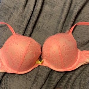 Victoria’s Secret 34d push up